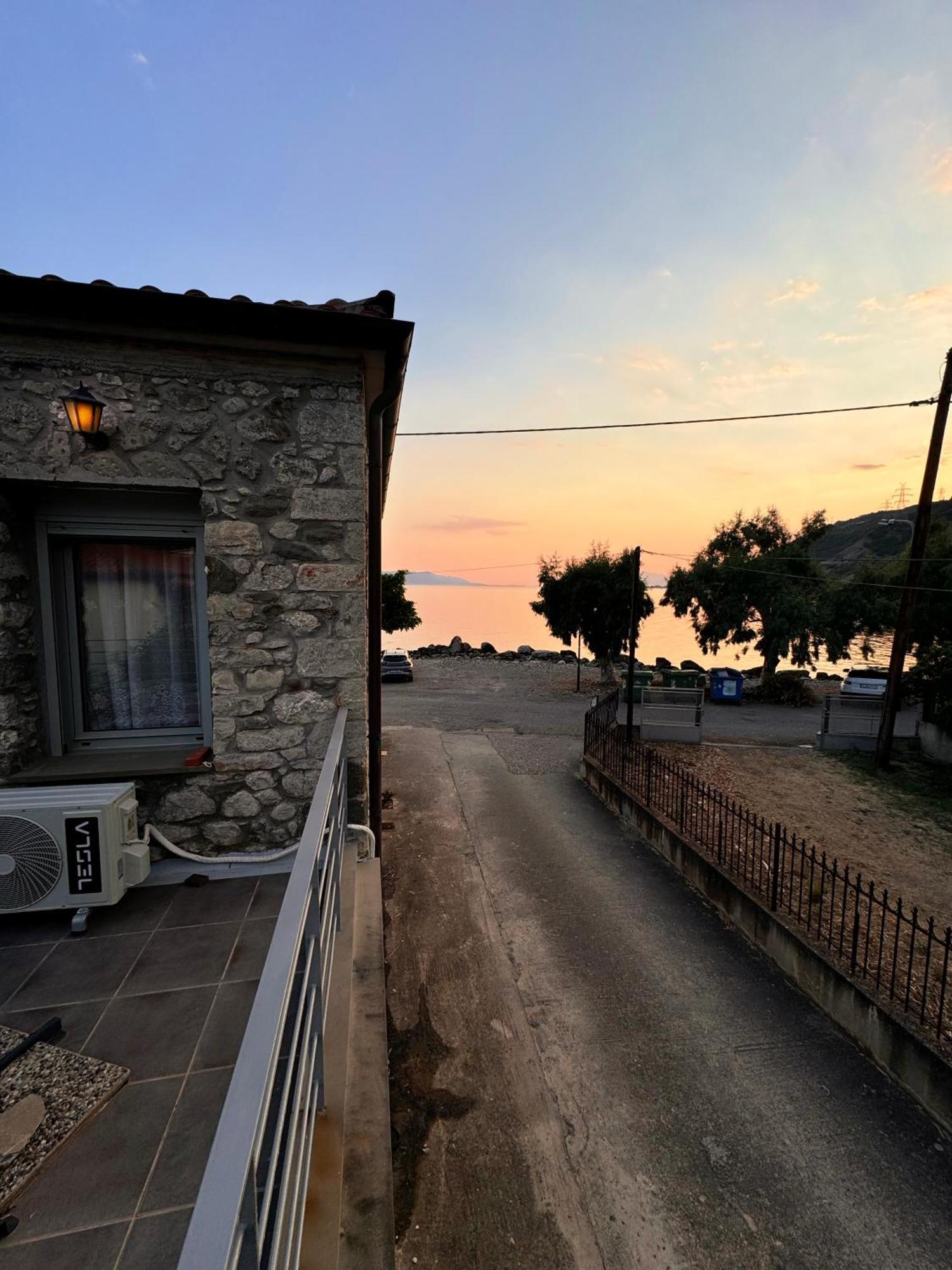 Ianos Maisonette Paralia Sergoulas Buitenkant foto